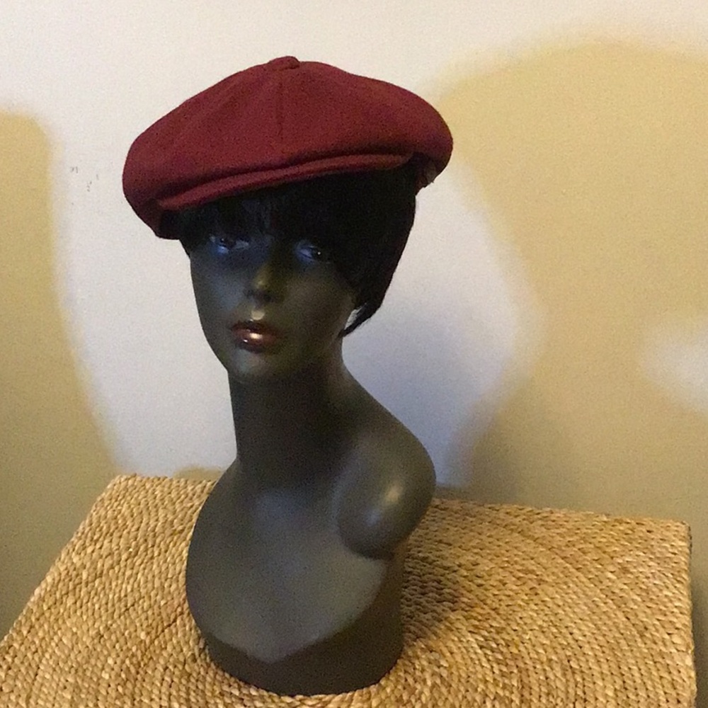 NWOT burgundy newsboy cap with quilted interior, Major, L\XL
